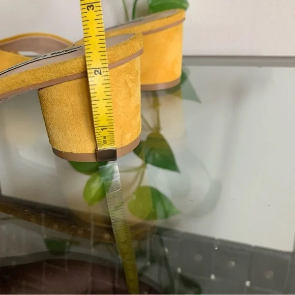 Karl Lagerfeld Fawn Yellow Leather Suede Open Toe Slide Block Heel Sandal Size 6 - Picture 14 of 15